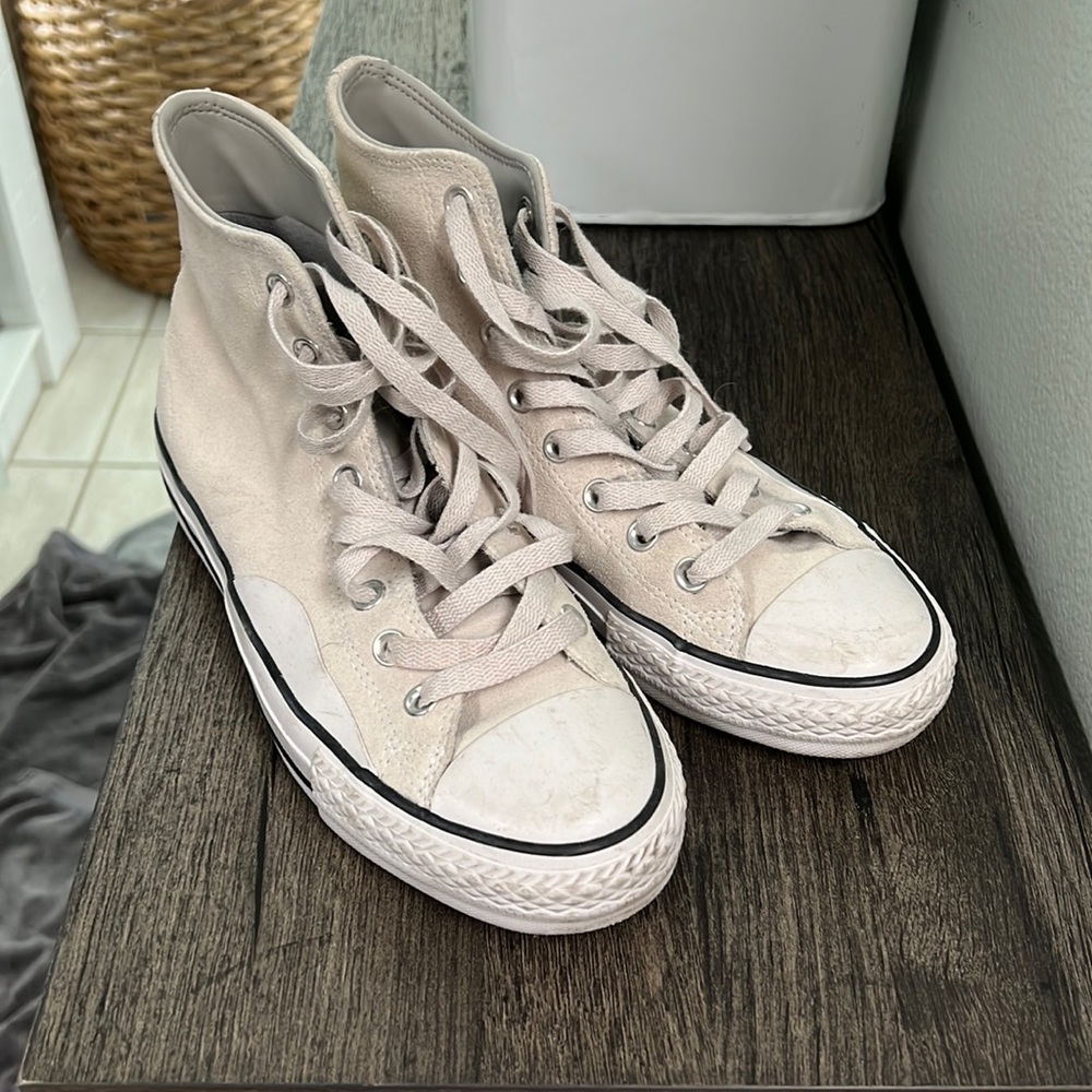 White/cream suede converse hi tops 8.5 women 6.5 men